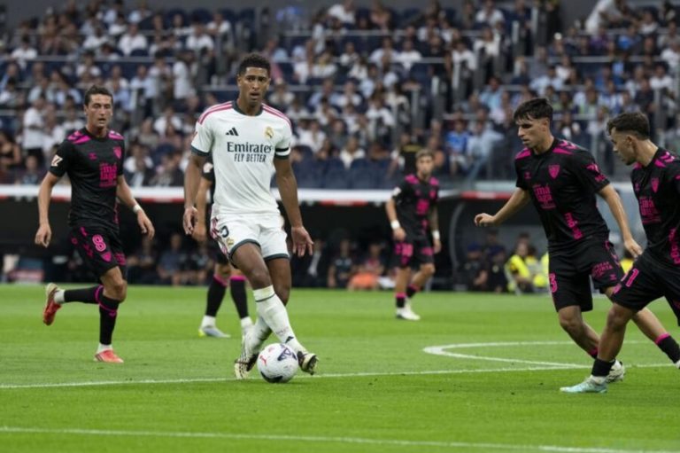 Real Madrid vs Malaga (22:00 – 30/08) | Xem lại trận đấu